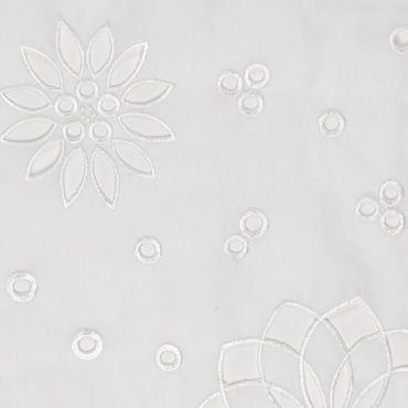 1377 CHINESE CUT WORK LACE IVORY