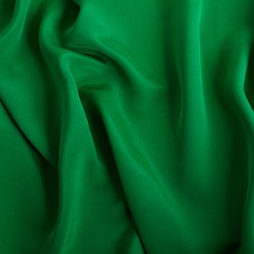 DOUBLE CREPE DYED EMERALD